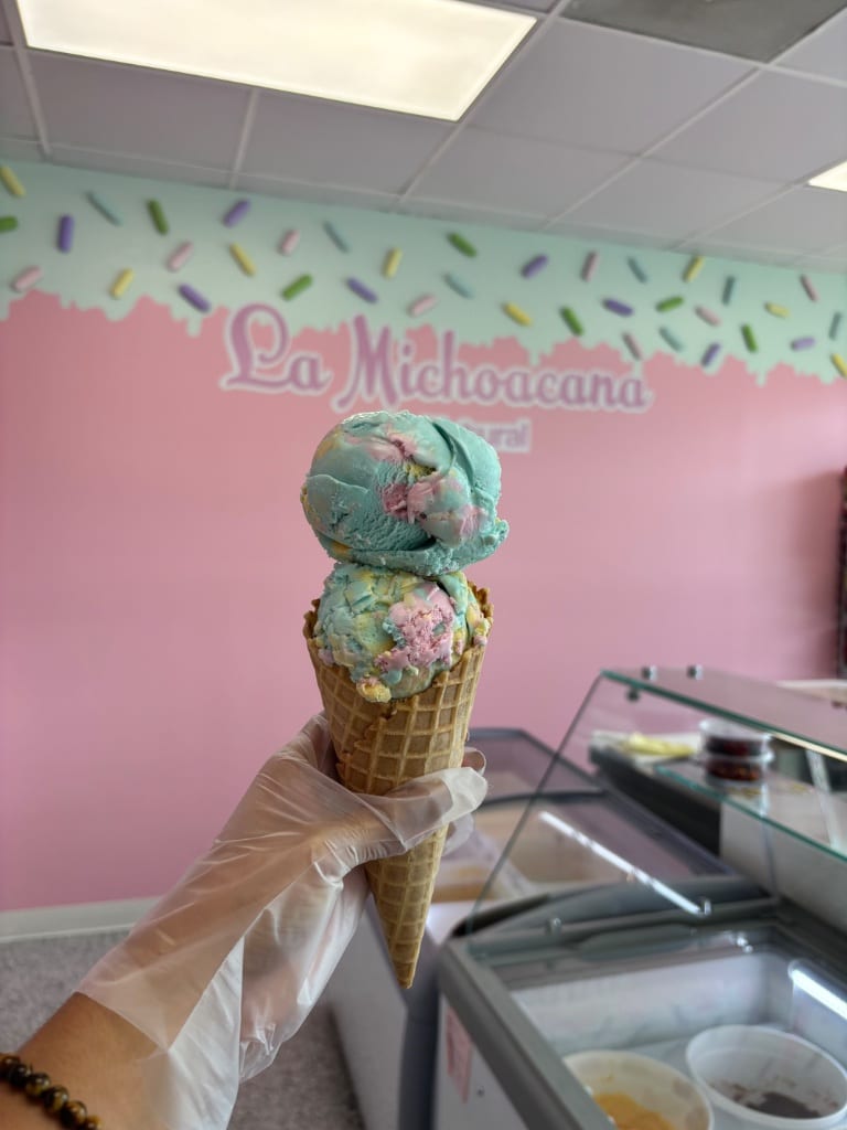 Paletas · Esquimales · Cones